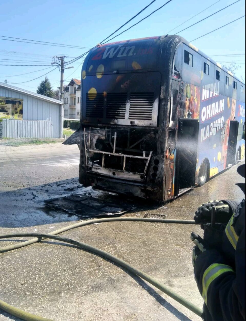 Нема повредени патници во автобусот „57“ во кој избувнал пожар