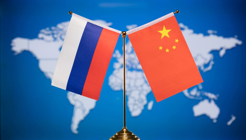 Кина го демантира „Њујорк тајмс“: Извештаите за кинеско-руска координација пред рускиот напад на Украина се „лажни вести”