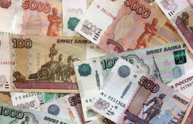 Руската економија годинава ќе се намали за 10 проценти
