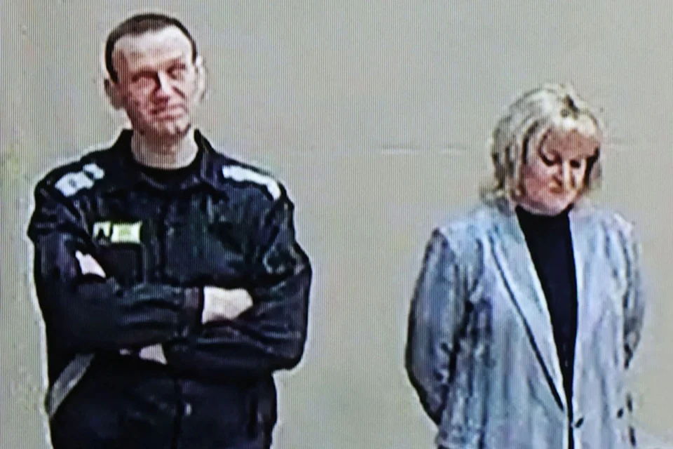 Навални осуден на девет години затвор