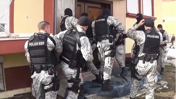 Полициска акција во угостителски објекти во Скопје, има приведени