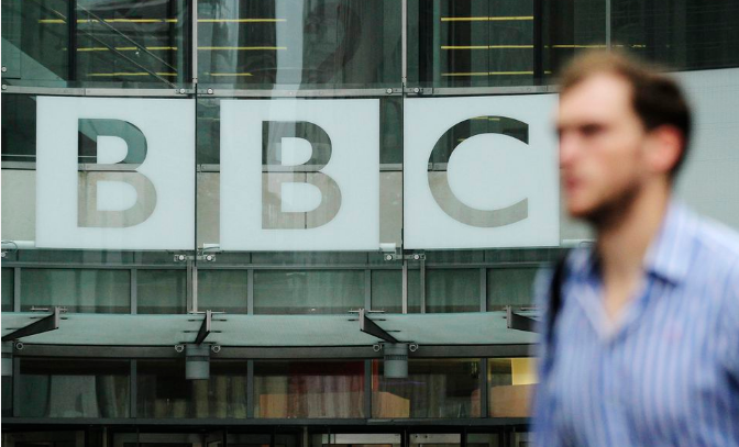 „Би-Би-Си“ планира да премине целосно онлајн во следната деценија
