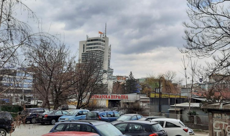 Ивановски: Општина Центар продаде за 7 евра по м2 државно земјиште спроти зградата на Нова Македонија