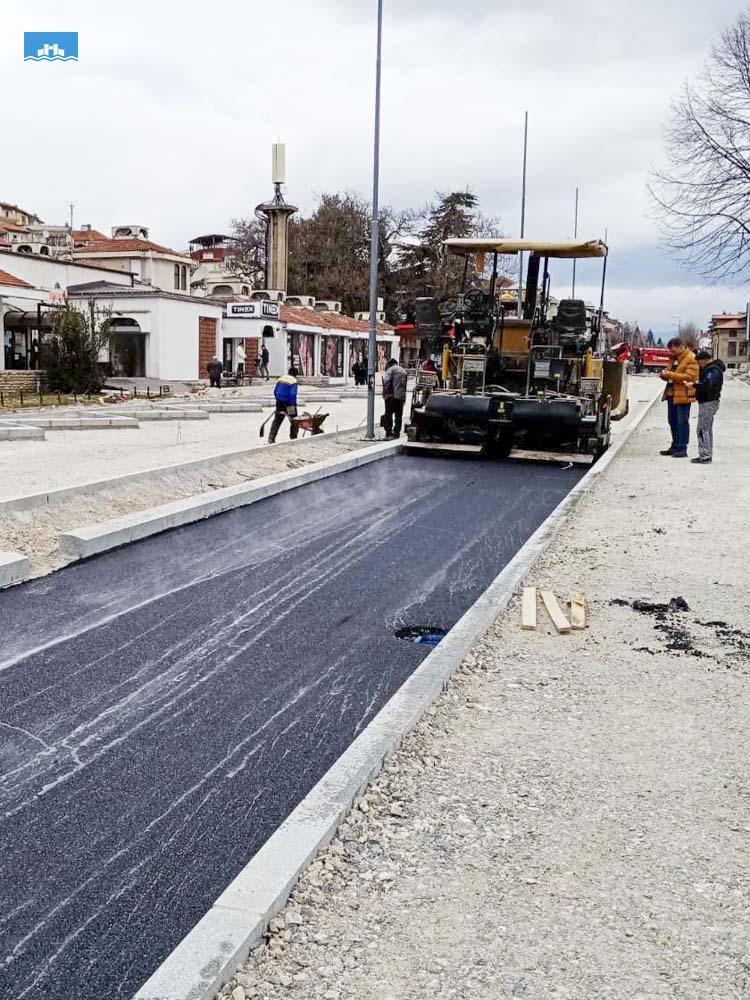 Пецаков: Почна асфалтирањето на дел од булеварот „Македонски просветители“ во Охрид