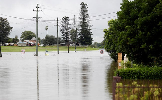 Дождот не престанува: Во Австралија треба да се евакуираат 200.000 лица