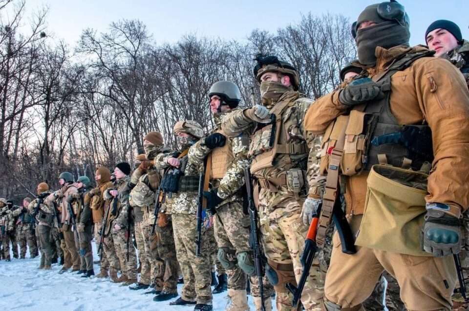 Украинците во Доњецк чекаат оружје