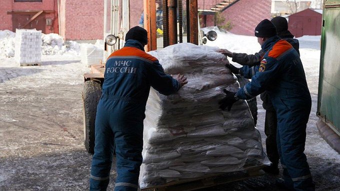 Русија соопшти дека доставила 450 тони хуманитарна помош во Мариупол