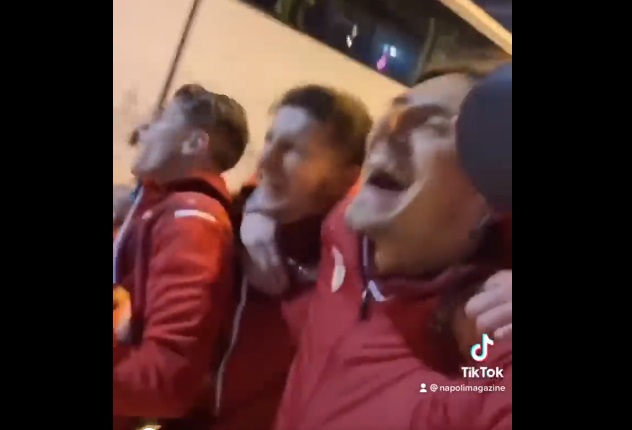 Македонските фудбалери гo освоија Палермо – видео од нивното славење