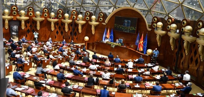 ВМРО-ДПМНЕ бара итна седница за предлог законот за намалување на данокот за додадена вредност и за намалување на акцизите за горива