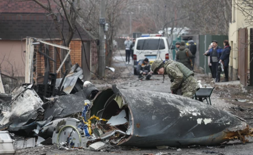 Сирени за воздушен напад во повеќе градови во Украина