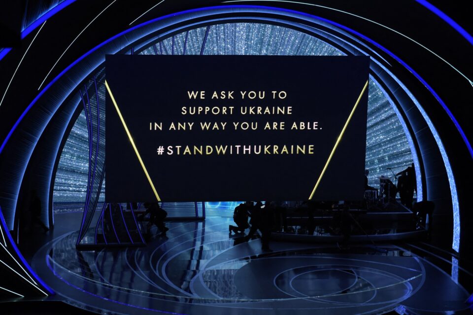Минута молк за Украина на доделувањето на Оскарите