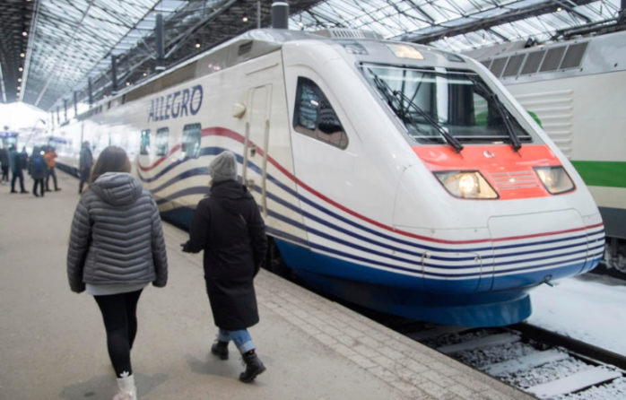 Финска ги прекинува железнички врски со Русија