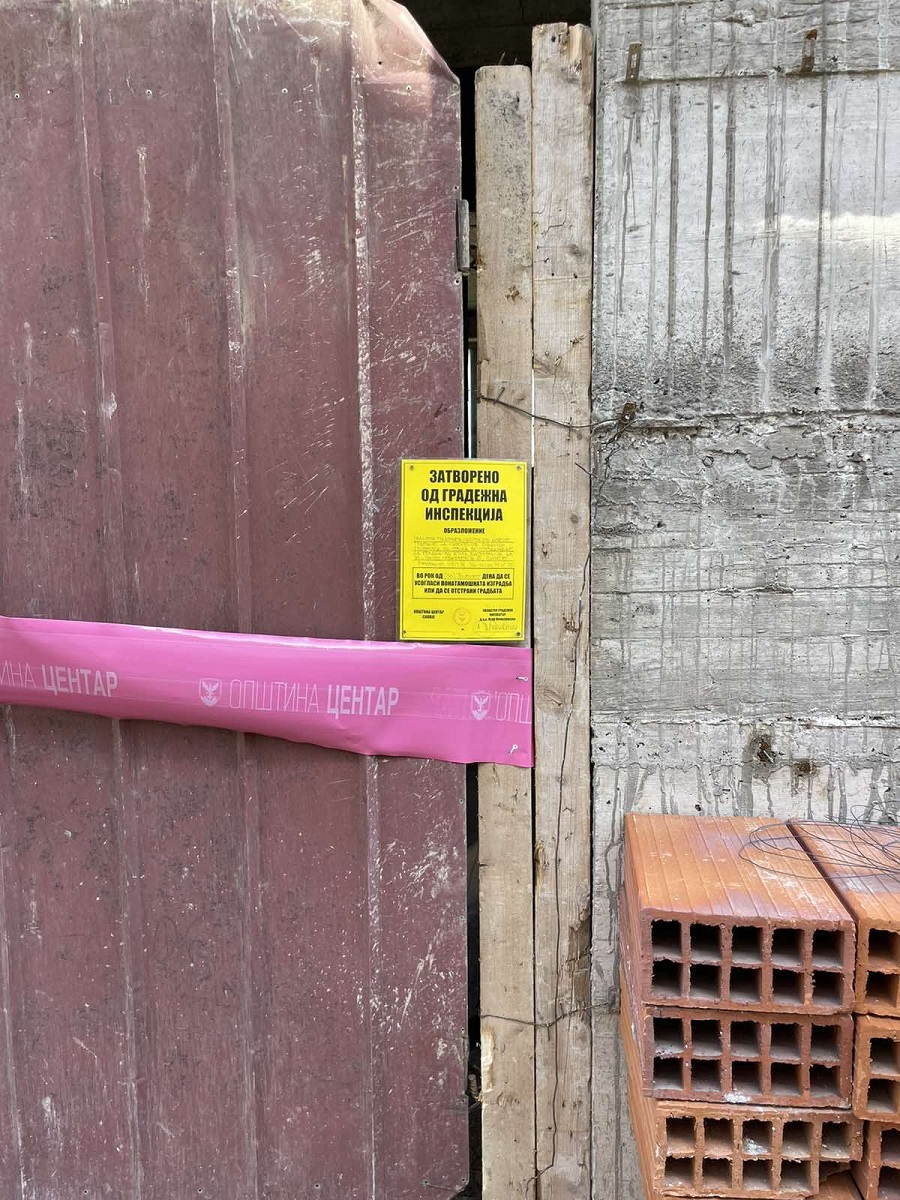 ДКСК: Градежниот инспектор во Општина Гостивар замижал пред дивоградба