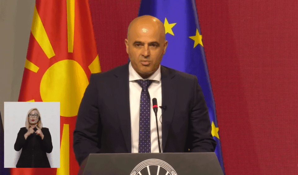Мицкоски: Ковачевски да се вразуми и да седнеме да разговараме за предвремени парламентарни избори и за иднината на Македонија