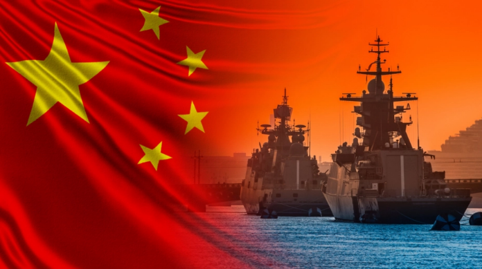 Британија и се закани на Кина ако не ги следи „глобалните правила“