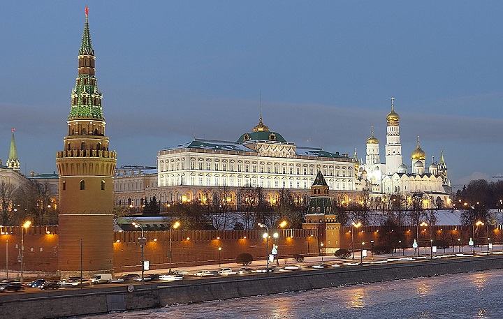 Кремљ го обвинува Западот дека води дипломатска, економска и политичка војна против Русија