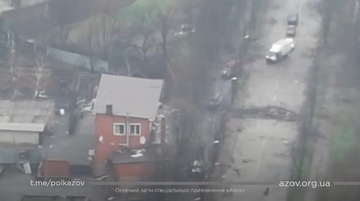 Азов не се откажува од Мариупол: Тргнаа во контра напад
