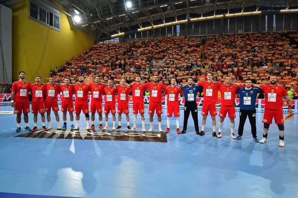 Мицкоски: Лавовска игра на црвено жолтите херои! Со срце за нашата Македонија!