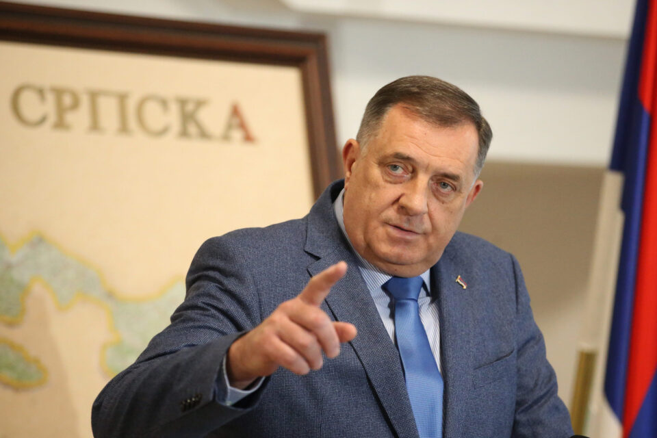 Додик: Република Српска сигурно ќе замине и ќе ги однесе своите 49 отсто од БиХ ако не се почитува Дејтон
