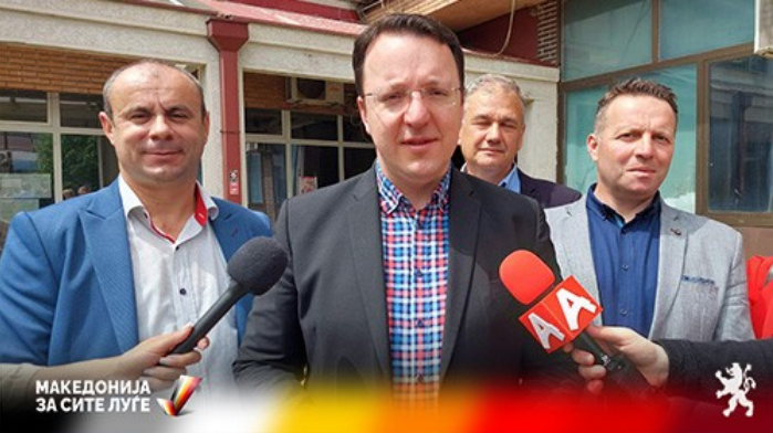 Николоски: Владата се покажа како неспособна да ги решава проблемите на граѓаните и затоа треба да ја прифатат понудата на ВМРО-ДПМНЕ