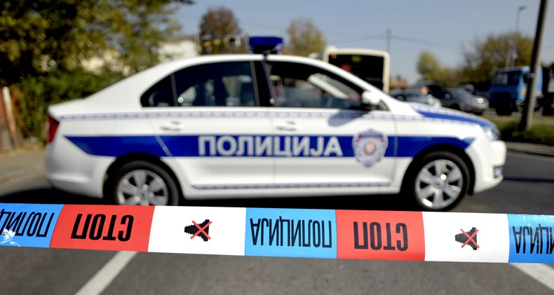Во Лесковац е пронајдено тело на маж забетонирано во столб на куќа,го убила сопругата со љубовникот, а сега се самоубила