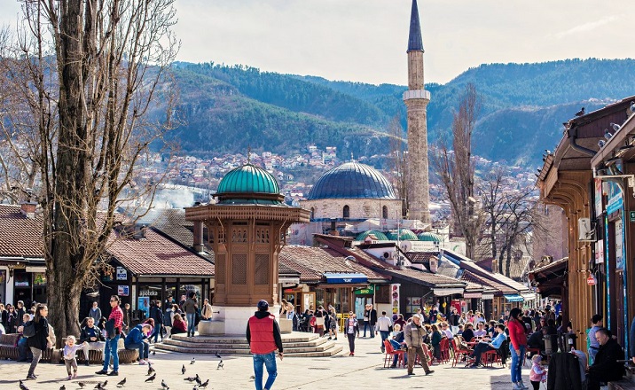 Граѓаните на Сараево масовно се вооружуваат: Тројно зголемен бројот на дозволи за набавка на огнено оружје