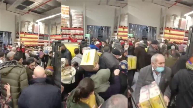 Тепачка за масло во супермаркет во Турција