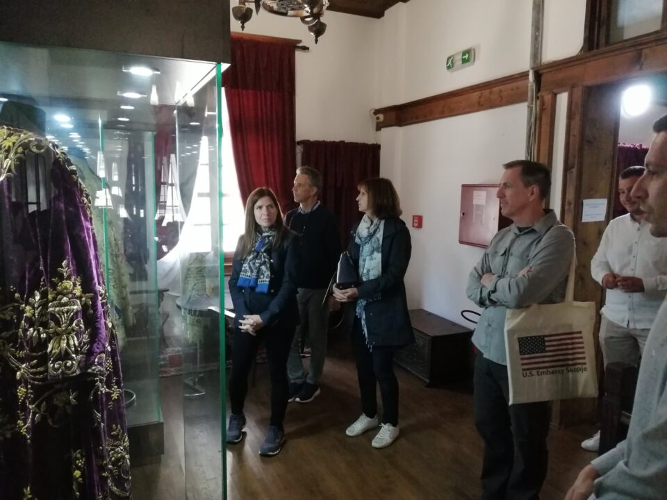 Амбасадорката Кејт Мари Брнз во посета на Завод и Музеј Охрид