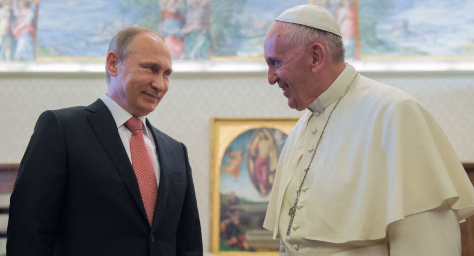Папата Франциск побарал средба со Путин