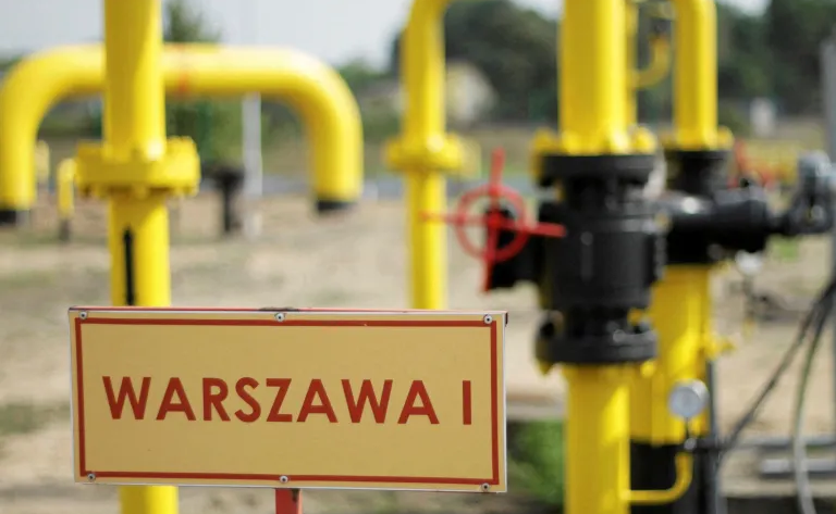 Полска ја прекина бесплатната испорака на гориво за Украина