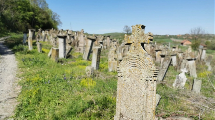 Мистериозни трупови во Бугарија: Во Софија се појавија седум тела во близина на гробишта