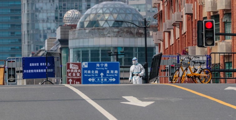 Кинеските власти подготвуваат нови болнички капацитети за пациенти со коронавирус