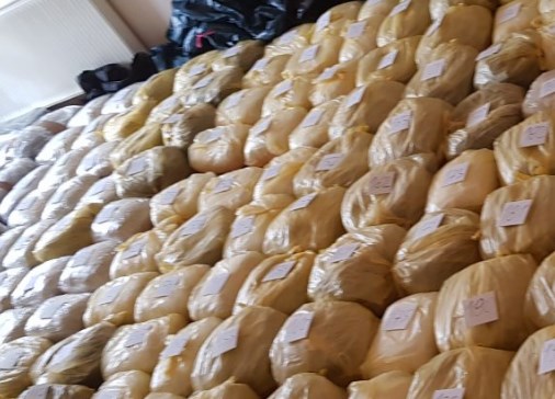 Бананите со дрога најпродавани: Koкаин во пакети јужно овошје пронајден на Малта