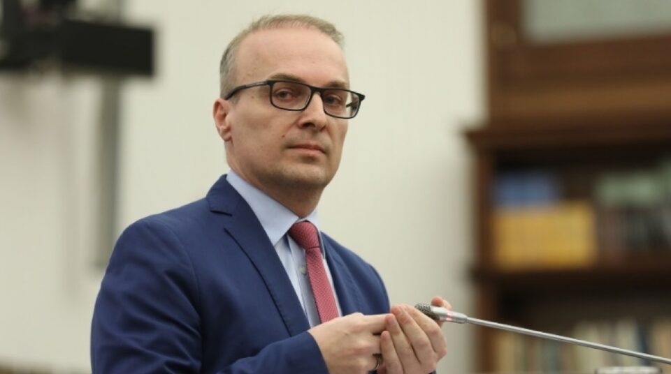 Милошоски: Ако Димовски ја злоупотребил службената положба тогаш тоа го девалвира безбедносниот систем на Македонија
