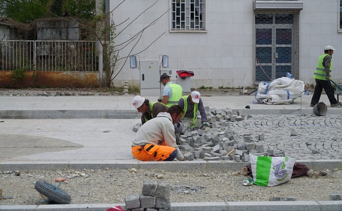 Државјани на Албанија без регулиран престој бесправно реконструирале улица во Тетово