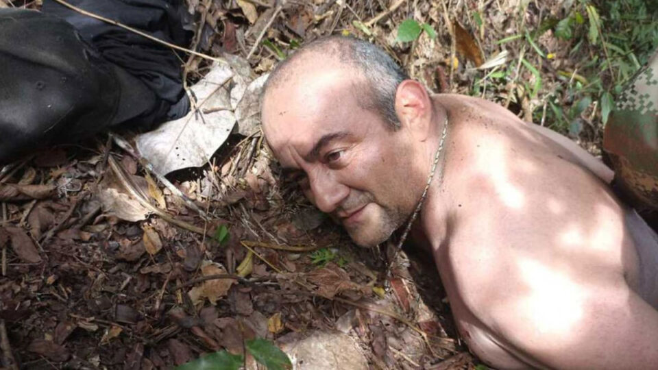 Уапсениот нарко бос се криел во џунгла, обожувал скапи парфеми и не се делел од oртопедскиот душекот за спиење