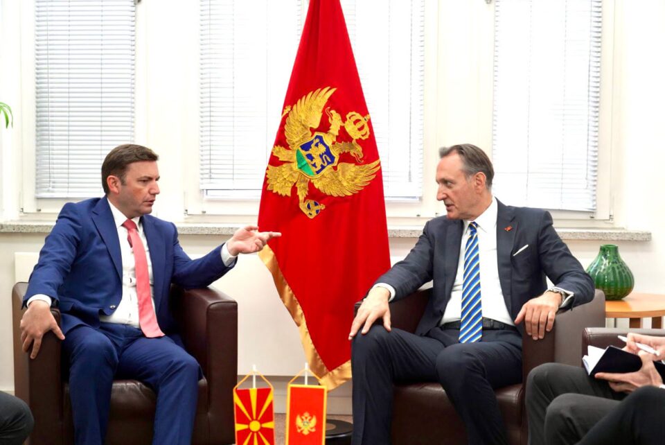 Османи во Берлин се сретна со црногорскиот министер за надворешни работи Кривокапиќ