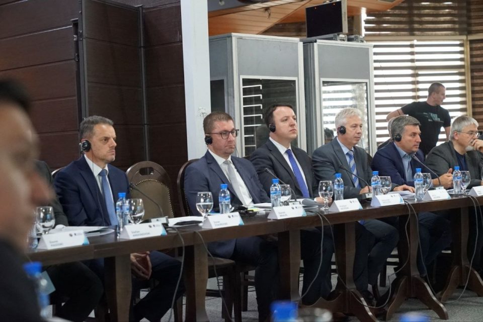 Николоски: Градоначалниците од ВМРО-ДПМНЕ ќе привлекуваат странски и домашни инвеститори, штом тоа не го прави владата на СДСМ и ДУИ