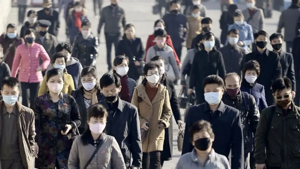 Cеверна Кореја информира за уште 186.000 случаи на „треска“ во епидемијата на Ковид-19