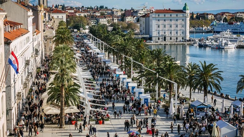 Хрватска бара десетици илјади сезонски работници: Еве кои професии најмногу недостигаат и колкави се платите