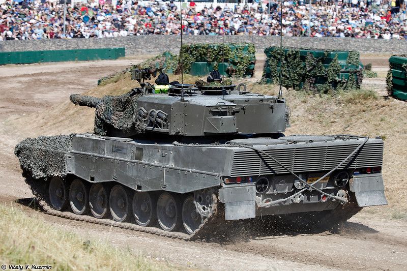 Чешкa од Гермнанија добива 15 тенкови Леопард 2А4
