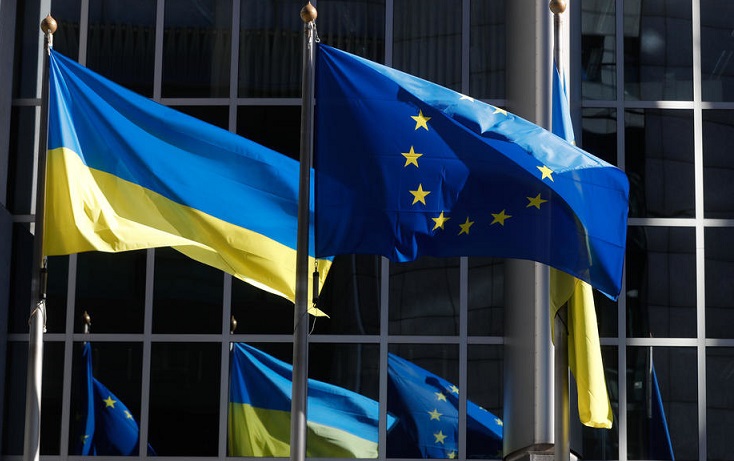„Блумберг“: ЕУ планира да додели 500 милијарди евра помош за Украина, бара начин за финансирање на донацијата