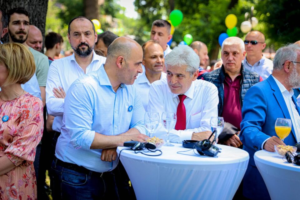 ВМРО-ДПМНЕ: Ковачевски е марионета на Ахмети