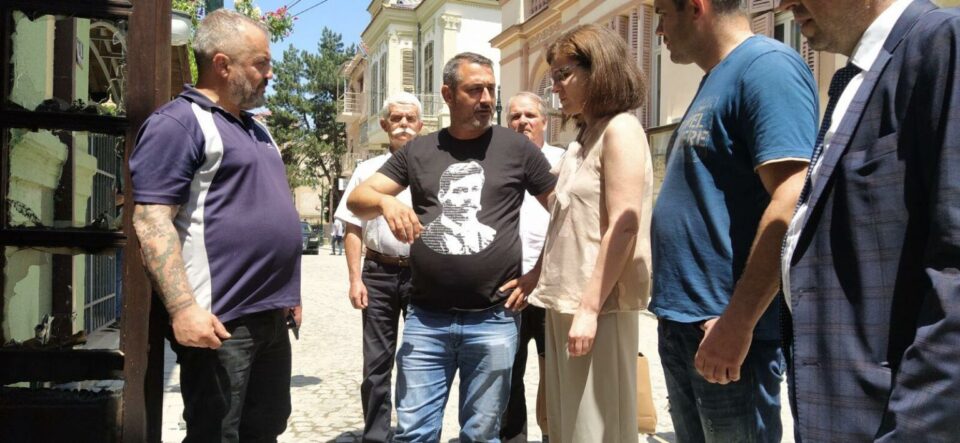 Генчовска отиде во опожарениот бугарски клуб во Битола