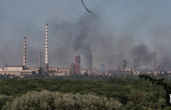 ЛНР: Украина со гранатирање ја попречува евакуацијата на цивили од „Азот“