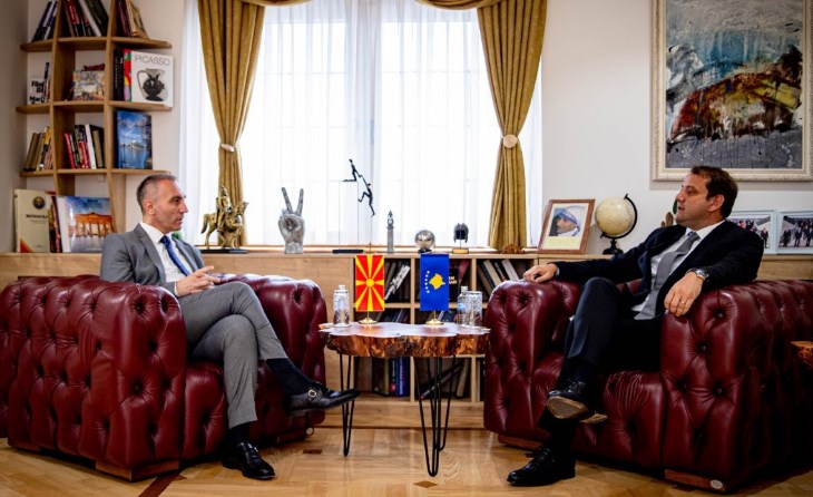 Груби се сретна со новиот косовски амбасадор