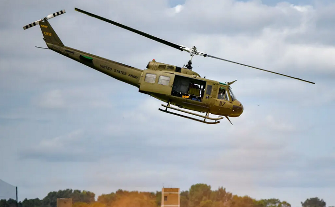 Се срушил туристички хеликоптер во САД, шестмина загинати