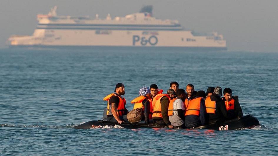 Грчката полиција ја пронајде групата мигранти заглавена на границата со Турција