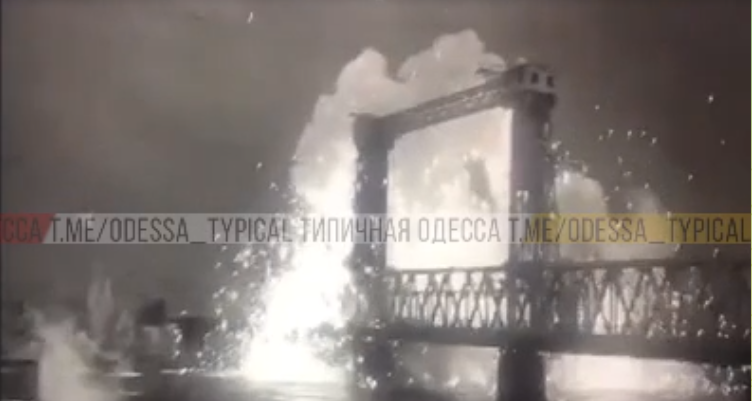 Руски ракети уништиле мост кај Одеса клучен за транспорт на оружјето од Запад