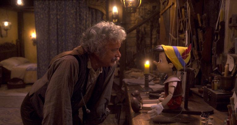 Оскаровецот Том Хенкс во улогата на Ѓепето во „Пинокио“